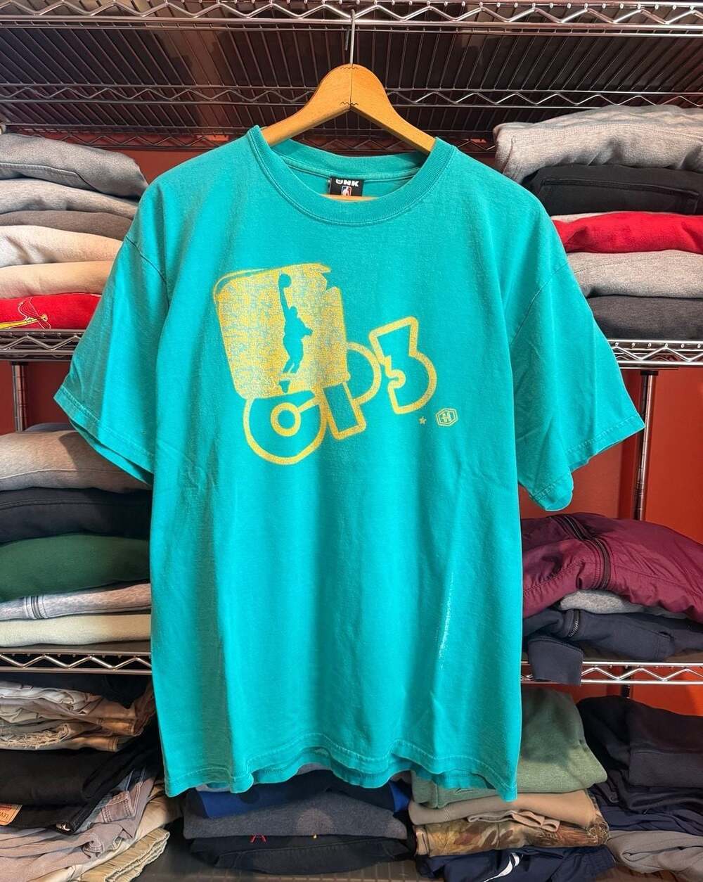 Unk NBA Graphic T-Shirt Size XL Teal Basketball Vintage